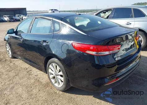 2016 Kia Optima Ex z USA, uszkodzony, nr VIN 5XXGU4L33GG057785